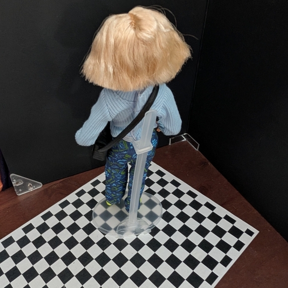 2025 Custom Restyled Dr. Who Ruby Sunday Petite Articulated MTM Barbie - Picture 4 of 8